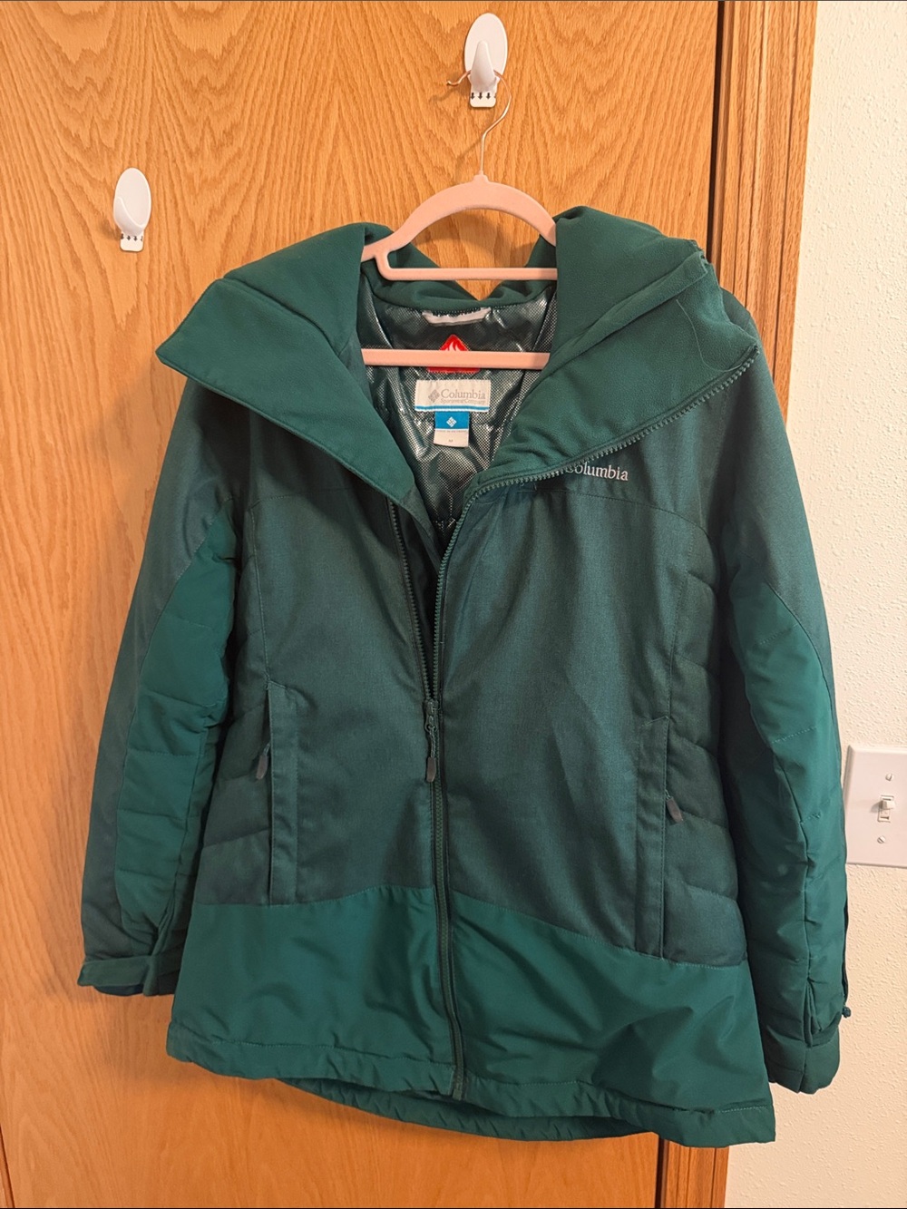 Columbia Women's Dark Green Hooded Ski Jacket